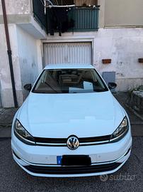 Volkswagen Golf 7.5 1600 cc 115 cv