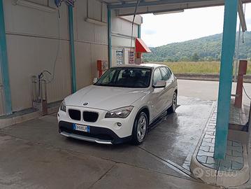 BMW X1 xdraiv 18D 