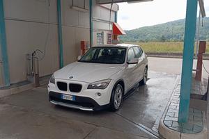 BMW X1 xdraiv 18D 