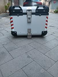 Baule moto 45 litri con piastra universale silver 