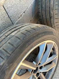 Cerchioni e gomme Audi Q3