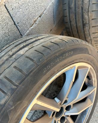 Cerchioni e gomme Audi Q3
