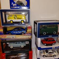 Modellini die cast 1/18 apribili