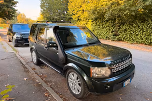 DISCOVERY 4 HSE 7 posti 2011