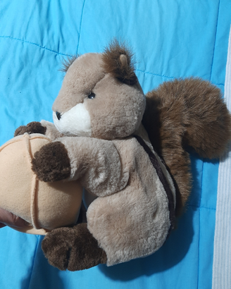 Peluche scoiattolo, renna, mucca, orso bambole