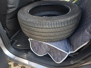 4 gomme 225 55 R 18   80 % 