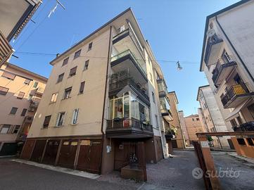 3 LOCALI A VENEZIA