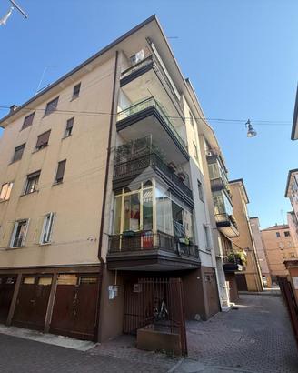 3 LOCALI A VENEZIA