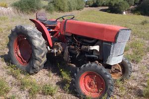 trattore massey ferguson 