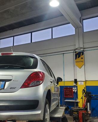 Ricambi peugeot 207 del 2012 sinistrata