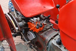 Trattore massey ferguson 135