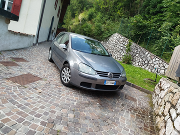 VOLKSWAGEN GOLF (5°edizione) 2004