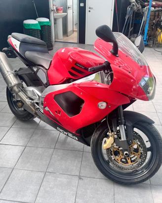 Aprilia RSV 1000 (2002) 
