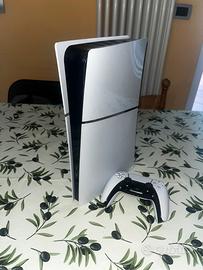 ps5 1T + controller, 2 mesi di vita