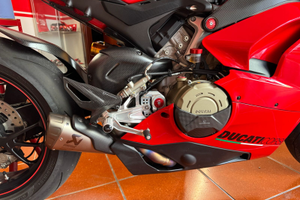 Ducati Panigale V4 s super accessoriata perfetta