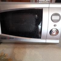 Forno a microonde De Longhi