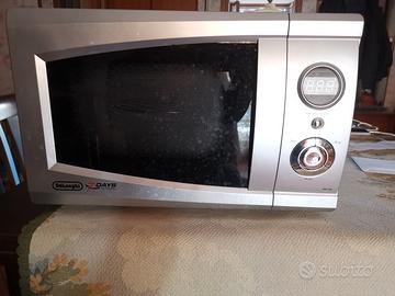 Forno a microonde De Longhi