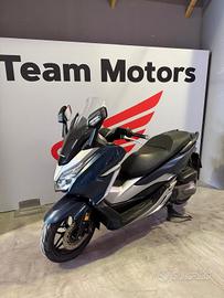 Honda Forza 300