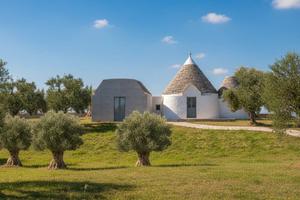 Trulli rustici con progetto ampliamento ritirato