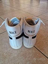 Nike blaze mid 77