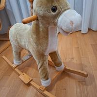 Cavallo a Dondolo con musica 