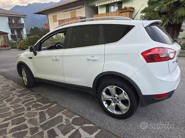 Ford kuga 4x4 automatica 
