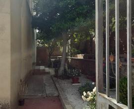 Villetta a schiera con giardino a Barrafranca