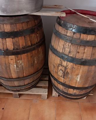 BOTTI  DI  ROVERE  DA 200  LITRI 