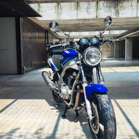 Suzuki GS 500 - 2003