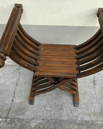 Sedia Savonarola vintage in legno massiccio 