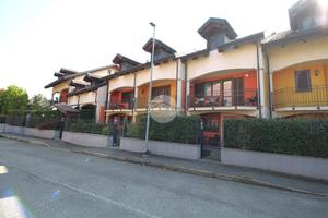 VILLA A SCHIERA A BRANDIZZO
