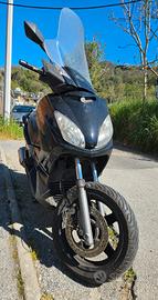 Xmax 250i