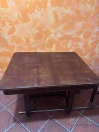 Tavolo tedesco antico