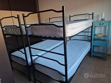 N. 2 letti a castello divisibili in 4 letti singol