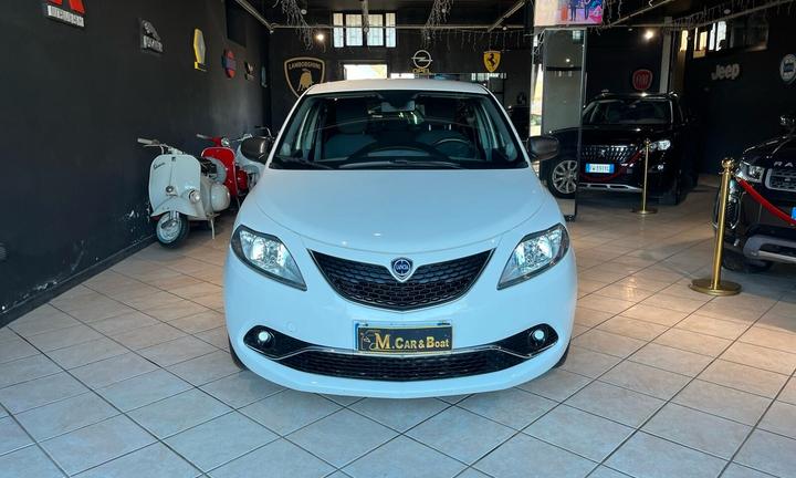 Lancia Ypsilon 2016 GPL
