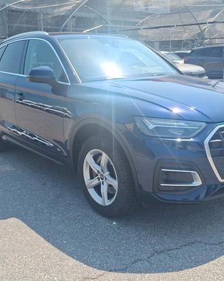 Audi Q5 40 TDI 204 CV quattro S tronic Business !!