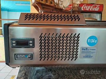 frigo per ingredienti pizzeria 