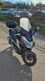 Honda Forza 300