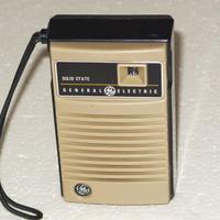 Radiolina General Electric Solid State vintage 75