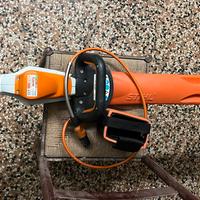 Tosasiepi + cavo e supporto batteria stihl