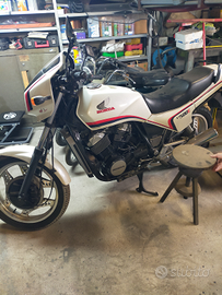 Honda VT 500E