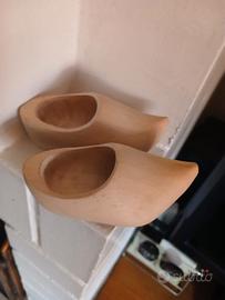 Mini scarpe di legno per giochi bambole o  arredo