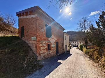 RUSTICO A FABRIANO