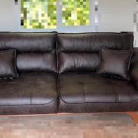 Divano con schienali reclinabili come nuovo