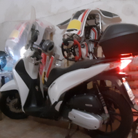 Honda Sh 125 sport 2015