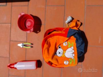 Zainetto e accessori.