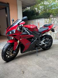 Yamaha R1 2006