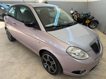 Lancia Ypsilon 1.3 MJT 75 CV Elle