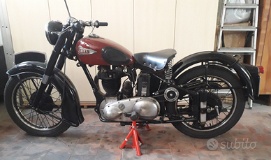 Moto d'epoca per intenditore