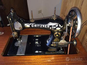 Macchina per cucire Gritzner ed il suo mobile